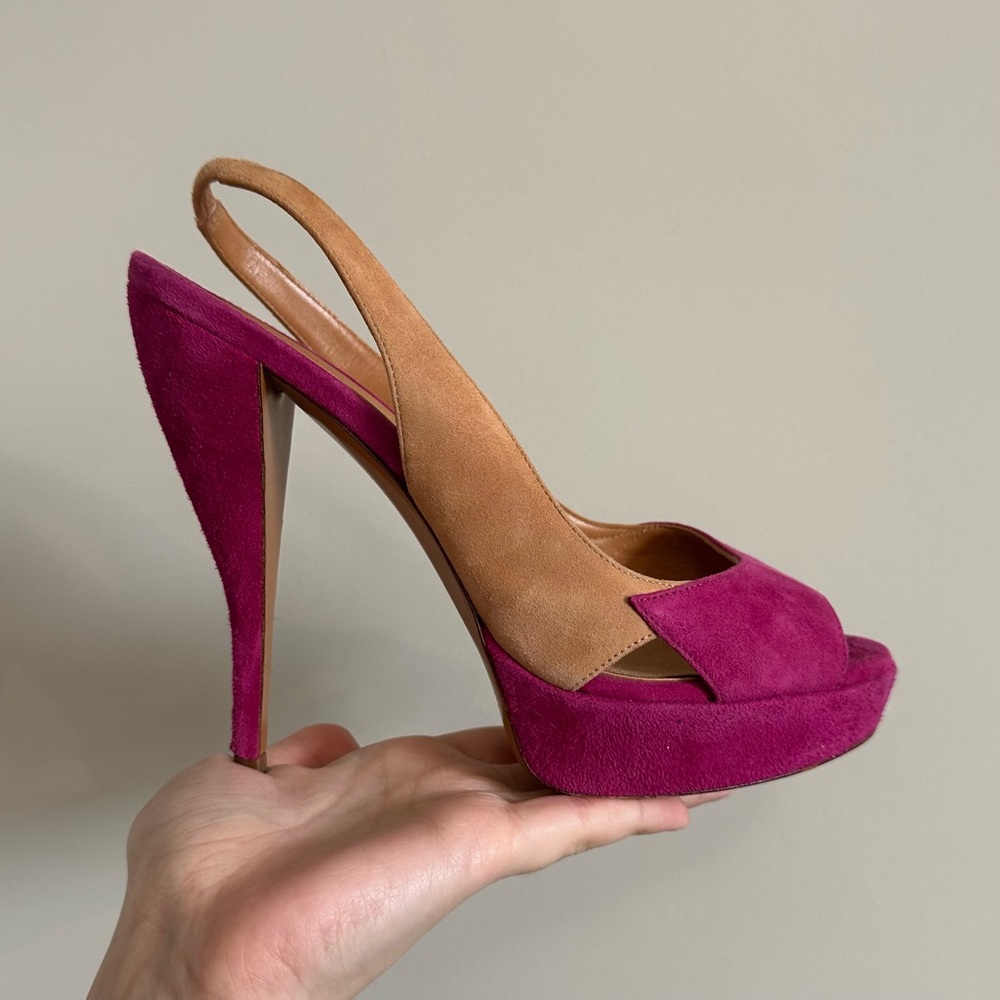 Edmundo Castillo Heels